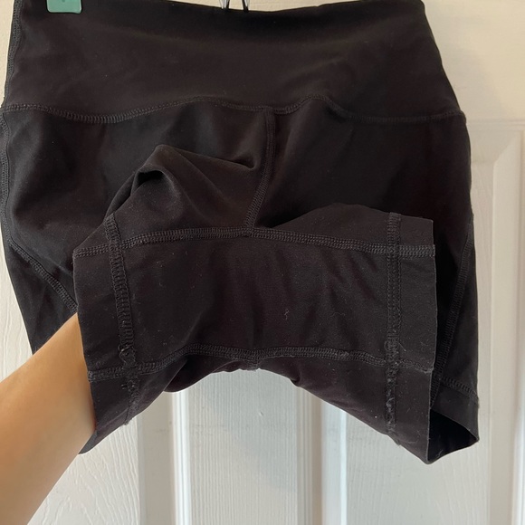 Mini black stretchy short - Picture 5 of 8